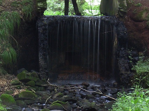 IMAGE: http://www.visuelweb.dk/waterfallsmall.jpg